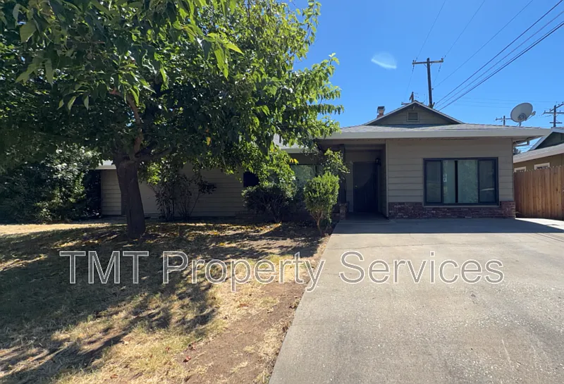 2208 Madera Rd