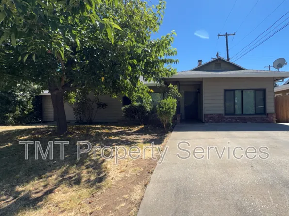 2208 Madera Rd, Sacramento, CA 95825