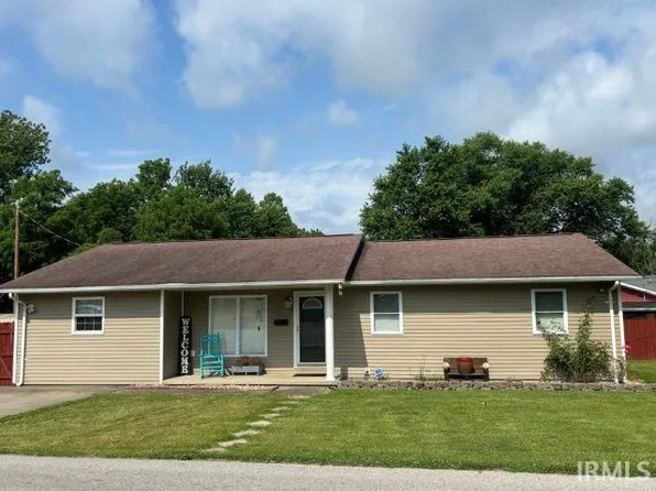 603 SW 6th St, Washington, IN 47501