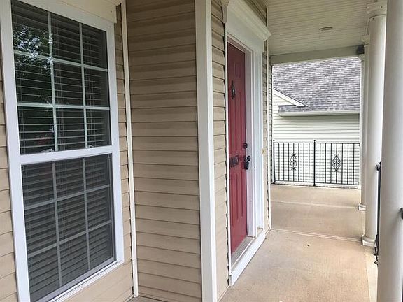 3rd image of 10243 Tintinhull Dr
