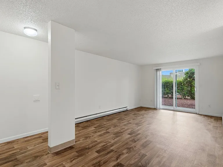 Birchcreek Apartments — Photo 11