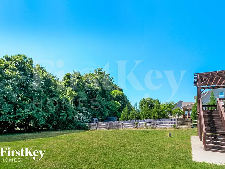 5320 Graycliff Ln — Photo 15