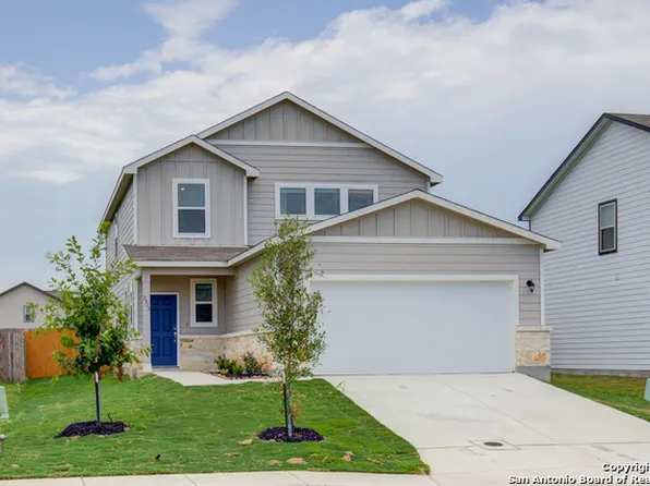 2512 Ayers Dr, Seguin, TX 78155