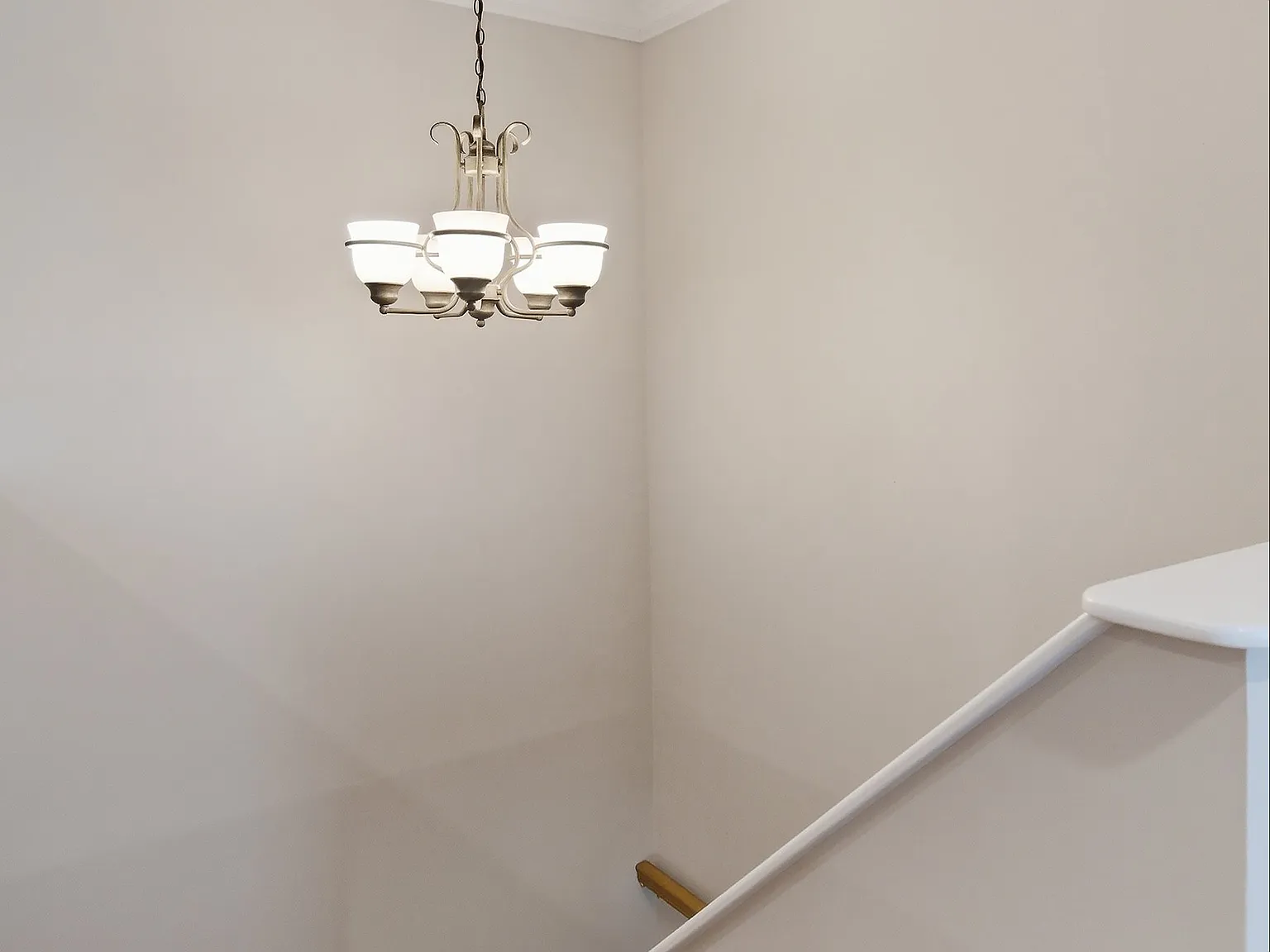3 bed, 1240 sqft, $3,500 — Photo 4