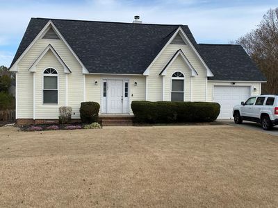 1102 Northlake Dr, Greenwood, SC, 29649