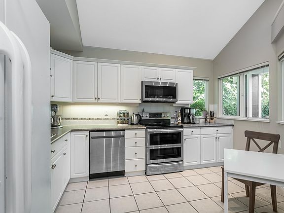 5th image of 15133 29a Ave #75