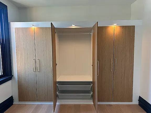 Built in closet system