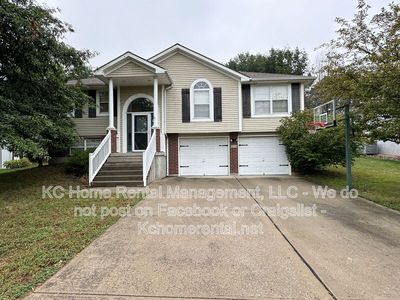 625 NW Rosaceae Dr, Blue Springs, MO, 64015