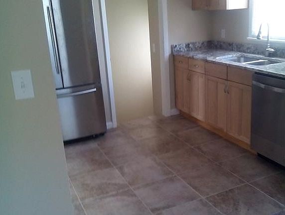 2nd image of 12800 Eastwood Blvd