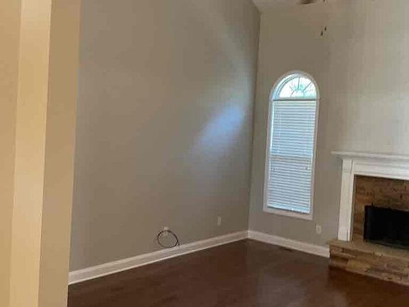 2nd image of 6291 Cove Creek Dr