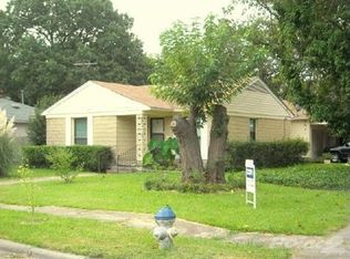 2704 Tisinger Ave, Dallas, TX 75228