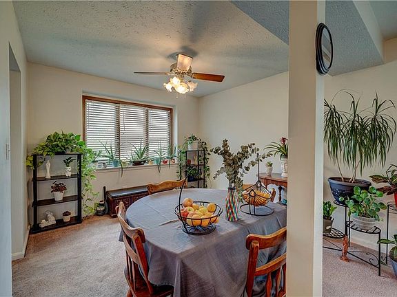 5th image of 2821 Forest Ln #2823
