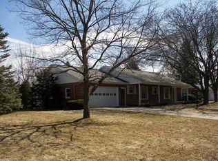 634 Fulton St, Seymour, WI 54165