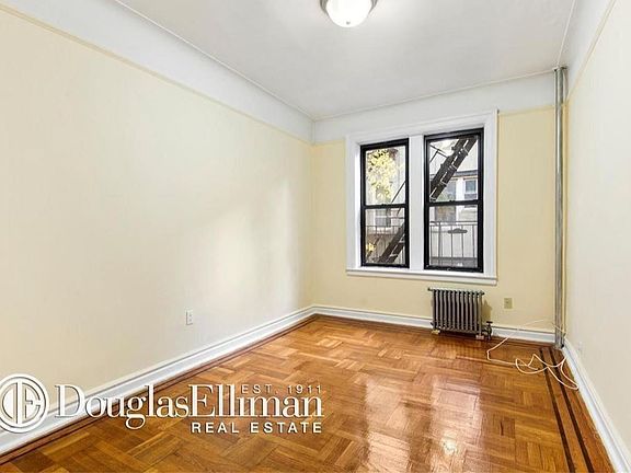 4th image of 414 W 44th St APT 3F