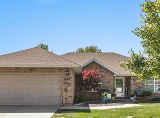 3899 S Hillsdale Ave, Springfield, MO 65807