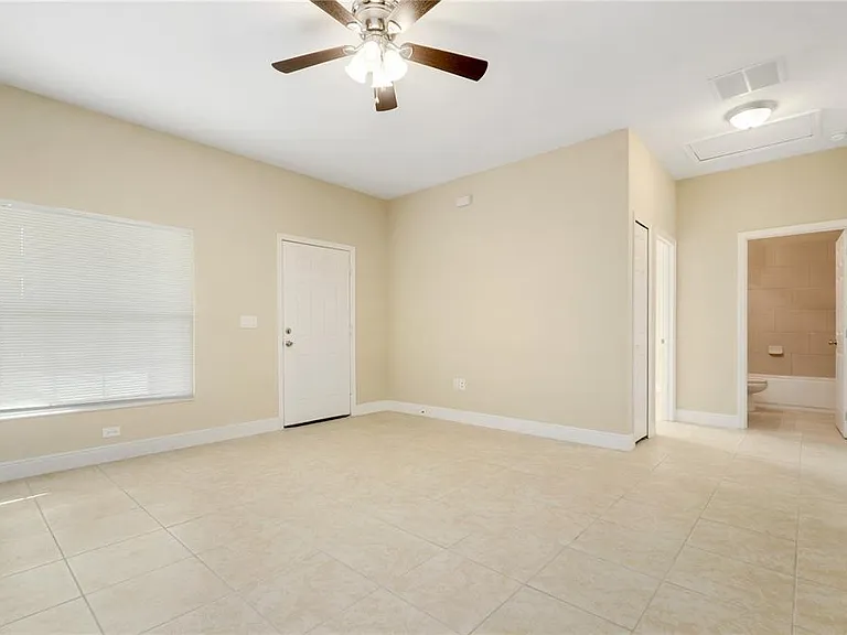 411 Blackbird Way — Photo 9