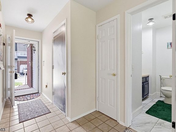 3rd image of 1403 Moonlight Ct