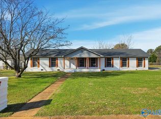 1717 Sebring St NW, Huntsville, AL 35816