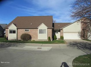 42565 Leonardos Way, Clinton Township, MI 48038