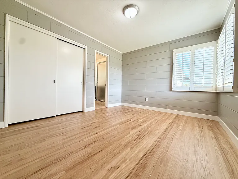 3562 Addison St — Photo 16