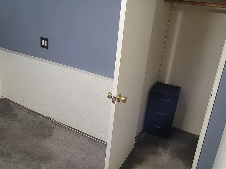 1227 Oak Grove Dr #1 — Photo 11