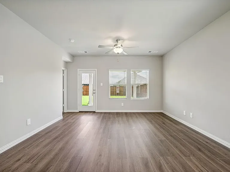 518 Willet Dr — Photo 11