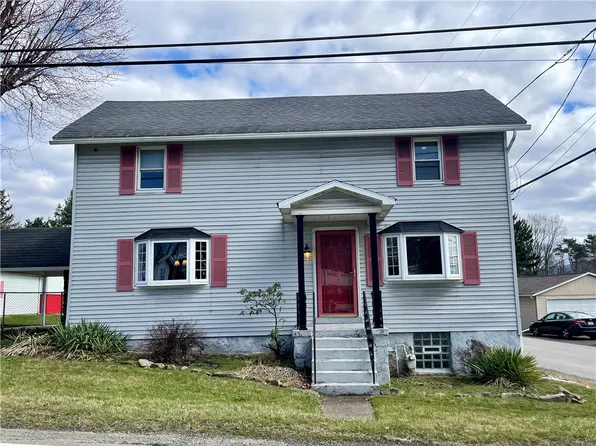 3474 Country Club Rd, Scottdale, PA 15683