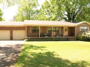 1028 Ridge Ave, Tuscumbia, AL 35674