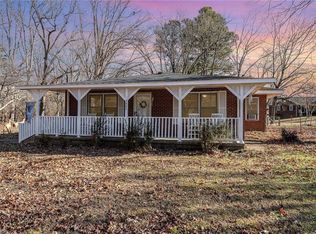 4442 Brown Oaks Rd, Randleman, NC 27317