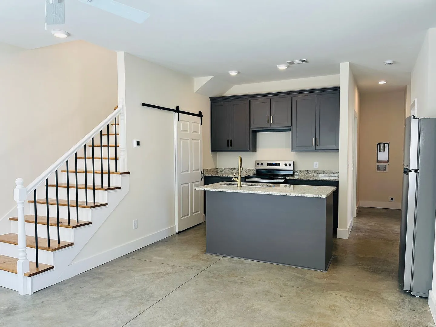 Brand-New 2-Bedroom Home Near Downtown LaGrange! — Photo 4