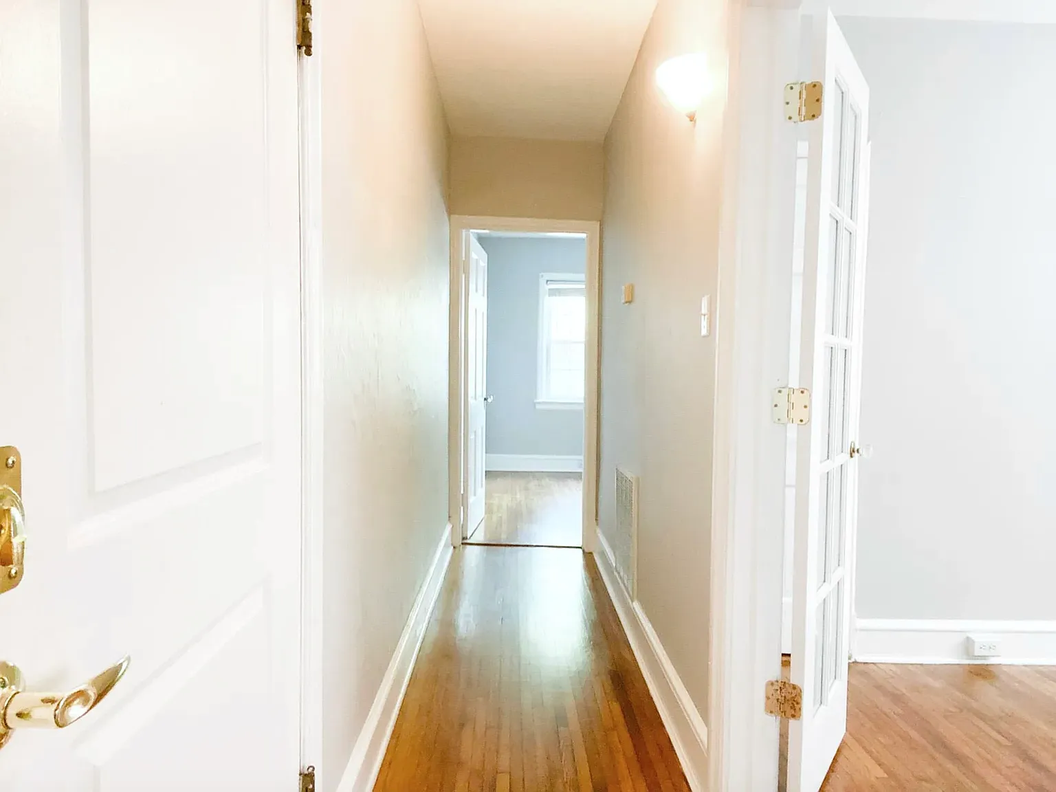 2 bed, 880 sqft, $1,900 — Photo 4