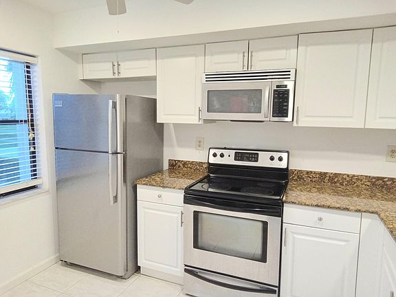 4th image of 12962 Briarlake Drive #201