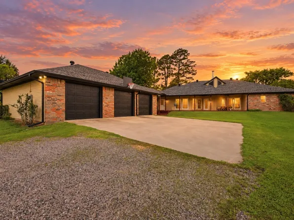 66 Tucker St, Pottsboro, TX 75076