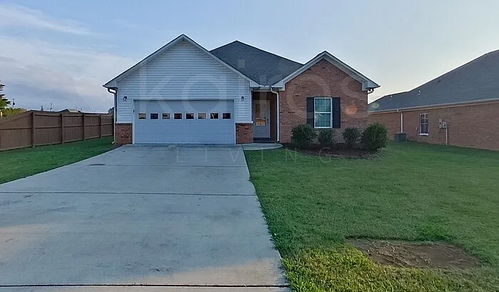 4 bed, 2.0 bath, 1620 sqft, $1,725 — Photo 1