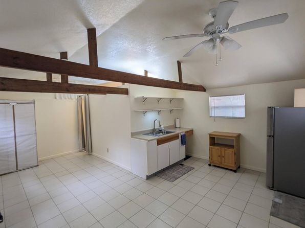 2044 NW 32nd Pl