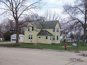 2nd image of 868 6th St