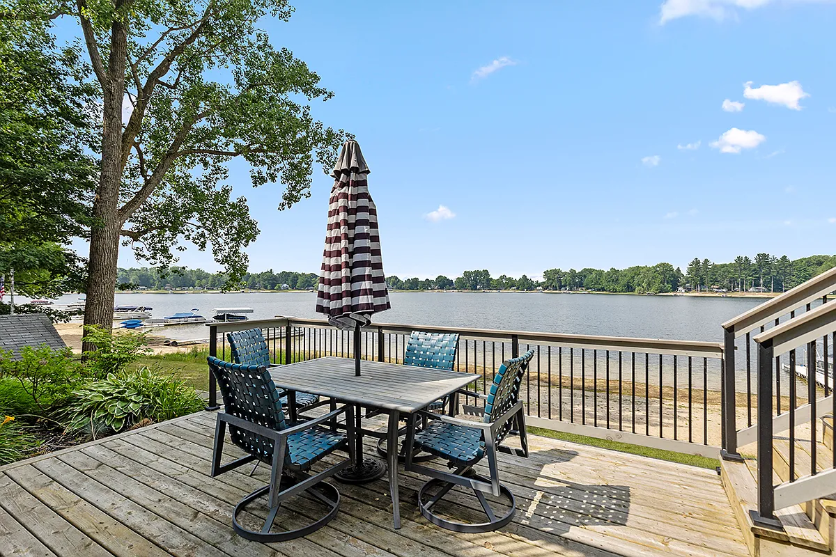 3 bed, 2250 sqft, $2,500 — Photo 3