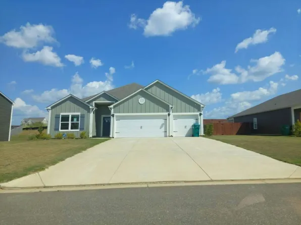 9077 Ivanhoe Dr, Tuscaloosa, AL 35405