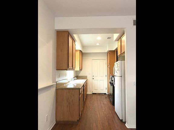 2nd image of 13464 Twin Palms Ln