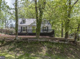 7011 Grove Rd, Alexandria, VA 22306