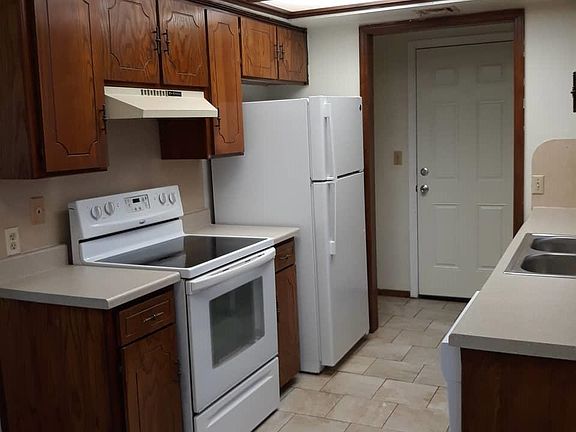5th image of 2529 & 2531 E Cedar Ave
