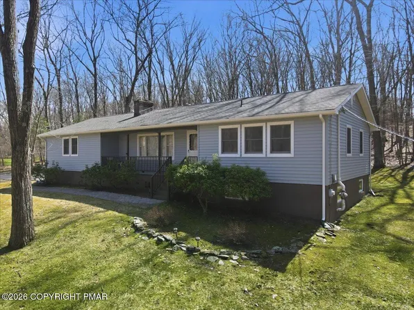 20 Huckleberry Dr, East Stroudsburg, PA 18302