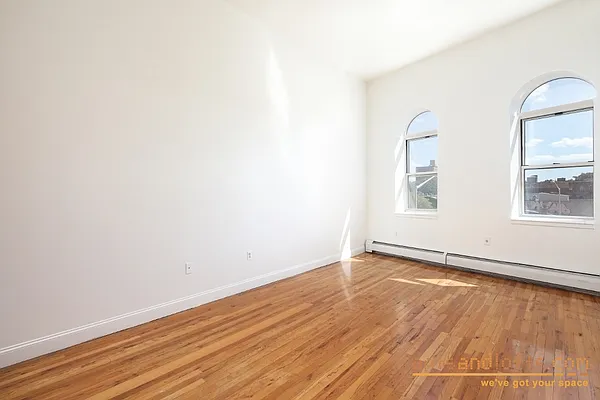 Rented by aptsandlofts.com | media 16