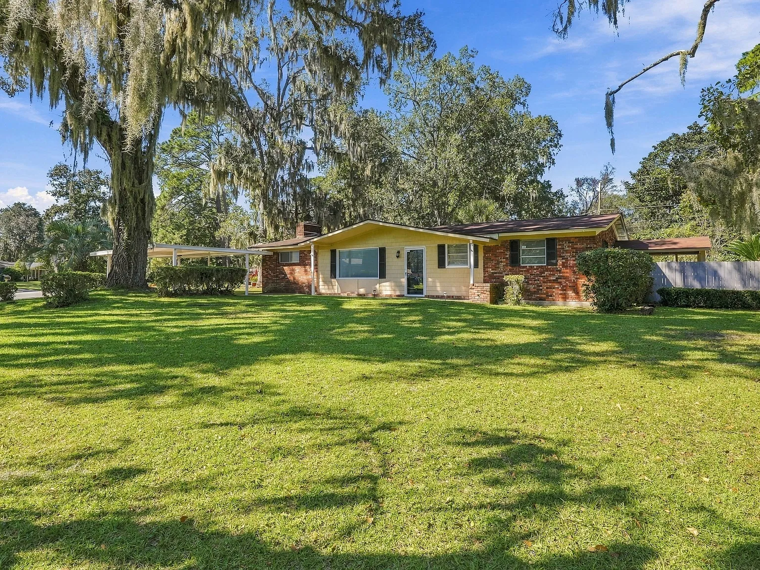 3 bed, 1845 sqft, $2,450 — Photo 3