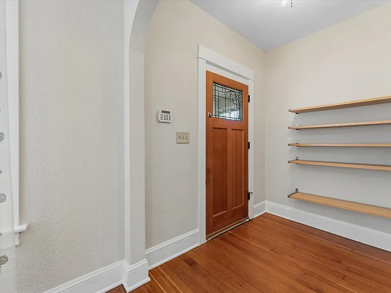 4768 SE Milwaukie Ave — Photo 2