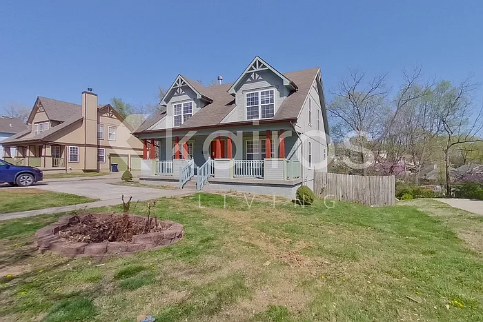4415 The Paseo Blvd — Photo 2