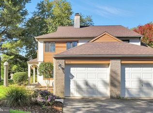 420 Stonegate Ct, Millersville, PA 17551