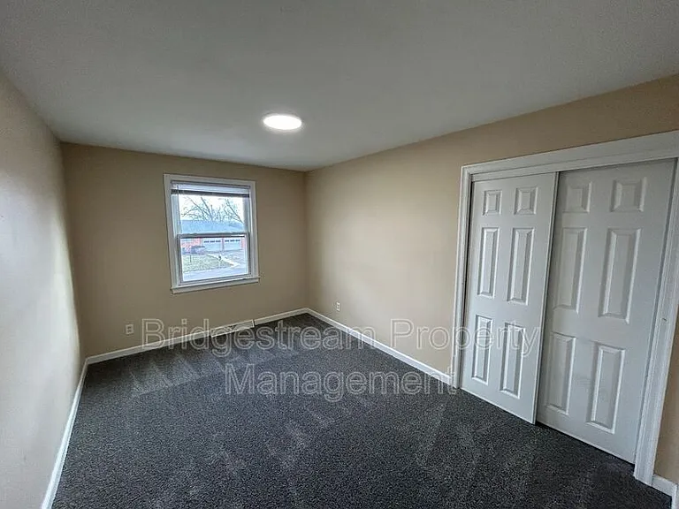 7541 Mintwood Ave — Photo 7