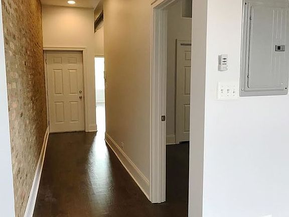 5th image of 623 E Groveland Park #1E