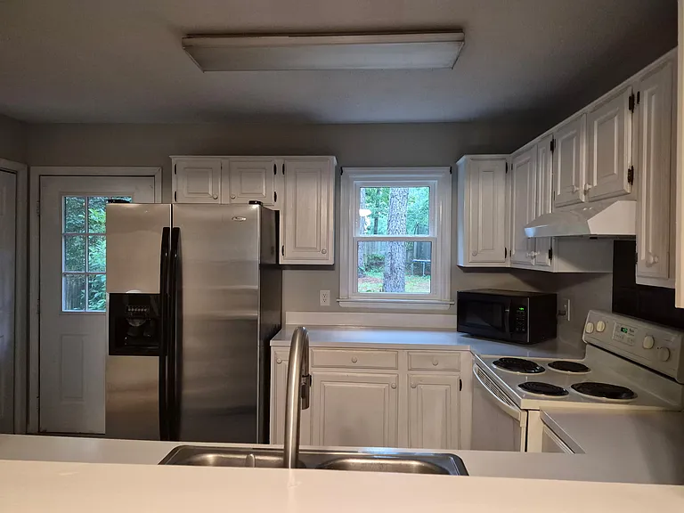 40 Hunters Path Rd — Photo 5